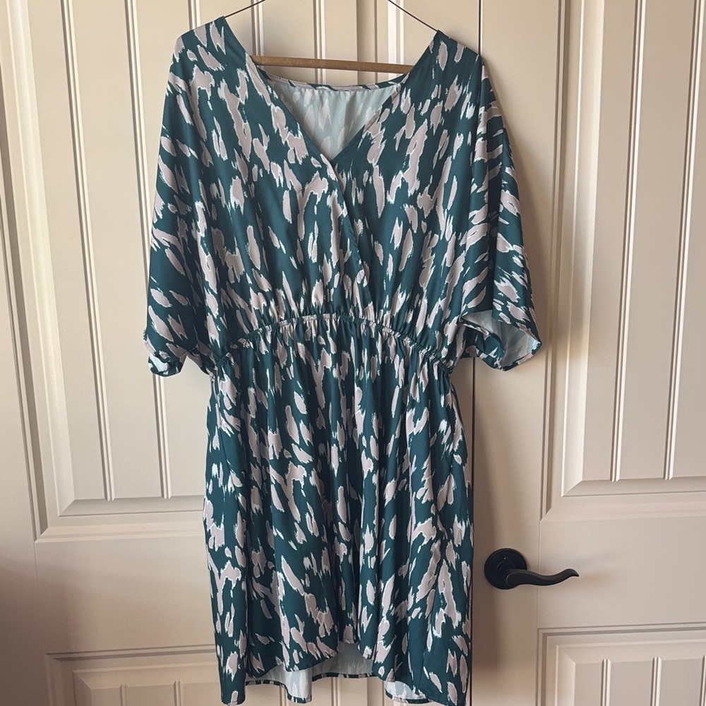 EUC Cupshe Abstract Print V-neck elastic waist Dress XL - Picture 2 of 5
